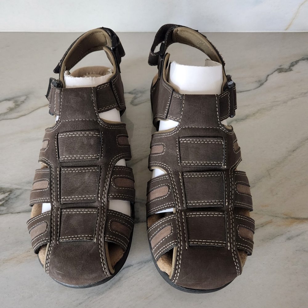 ST JOHN'S BAY FAUX SUEDE SANDALS WITH ADJUSTABLE STRAP SZ 10M